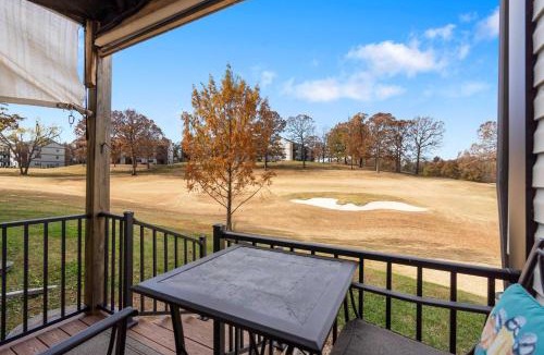 Table Rock House | Greenside Retreat - Pointe Royale
