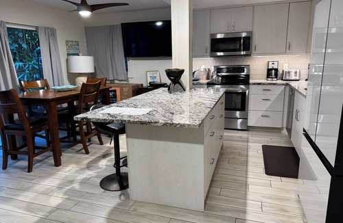 Kihei Condo | Hale Hui Kai #103 Beachfront oasis with sunsets, turtles, oceanfront pool, AC