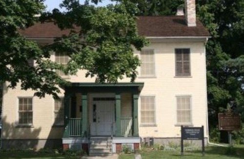 Austinburg Hotel | Hampton Inn Ashtabula