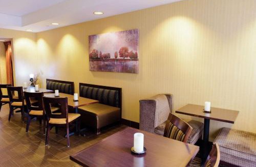 Eau Claire Hotel | Hampton Inn Eau Claire