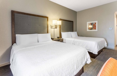Eau Claire Hotel | Hampton Inn Eau Claire