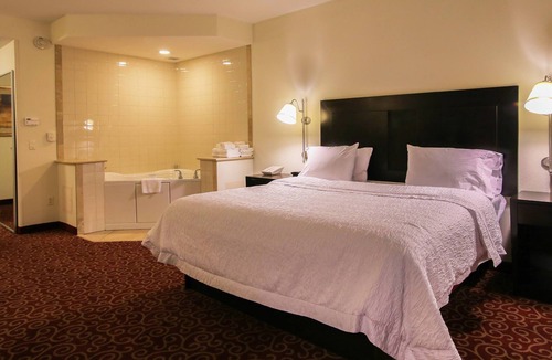 Kingston Hotel | Hampton Inn Kingston