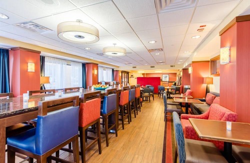 Rochester Hotel | Hampton Inn Rochester