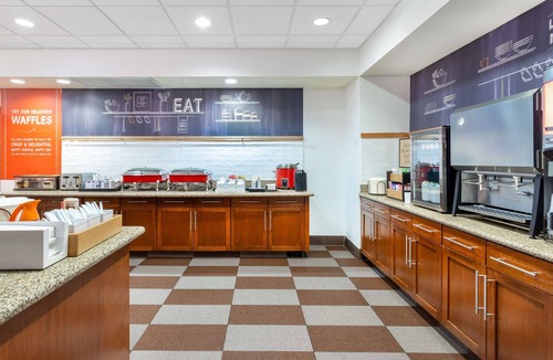 South Loop Hotel | Hampton Inn Suites Minneapolis St Paul Arpt-Mall of America