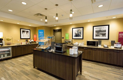 Superior Hotel | Hampton Inn Superior Duluth