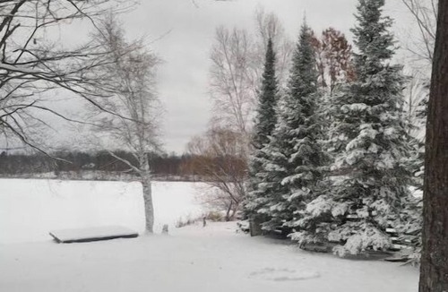 Spooner Cabin | Happy Shores Log Cabin on Spooner Lake