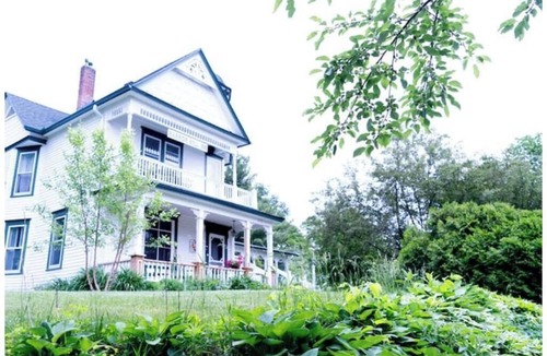 Pepin Apartment | Harbor Hill Inn - Plymouth Suite