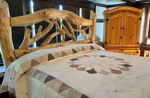 Cheshire Bed & Breakfast | Harbour House Inn