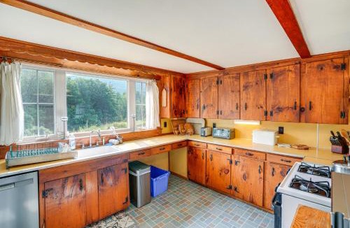 Hawley House | Hawley Home with Deck and Mtn Views Swim, Ski and More!
