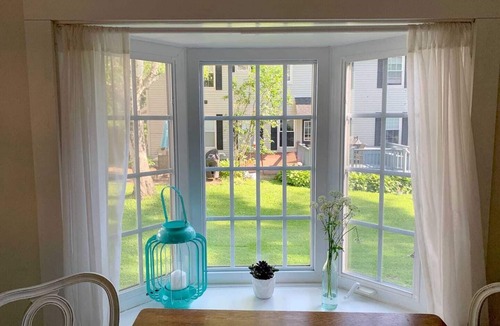 Lenox House | Heart of Lenox Walk to Town Cozy Cottage!