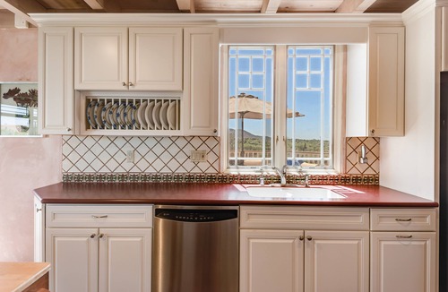 Northeast Santa Fe House | Heavenly Mountain Views-Close to Plaza, Ski, Pickleball & Hot Tub, Upscale home