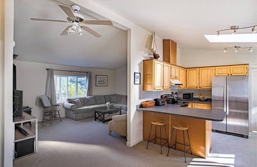 Florence House | Heceta Hideout, 3-min walk to Heceta Beach!