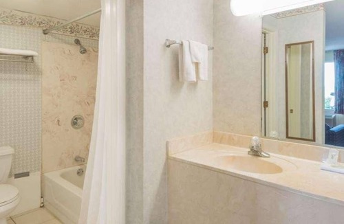 Berea House | Here's Something Exciting! Pet-friendly, Free Parking, WiFi