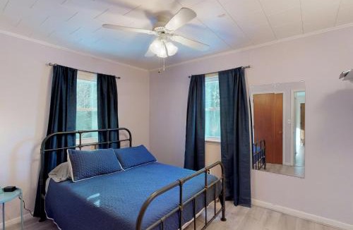 East Haven  Rutland County House | Hermitville