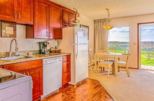 Moclips Condo | Hi-Tide Resort, Fireplace, Dogs OK, Unit 6