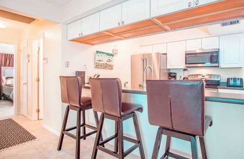 Marathon House | Hidden Paradise 3bed/3bath single family home with open water views & dockage