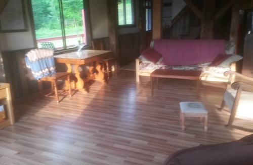 Granville Cabin | Hikers and Mt Bikers paradise 4 Bedroom lodge in remote central Vermont