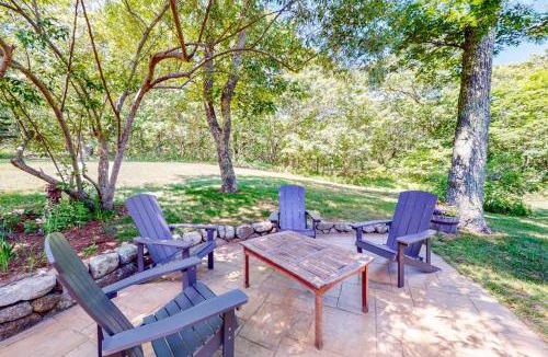 Chilmark House | Hillside Oak