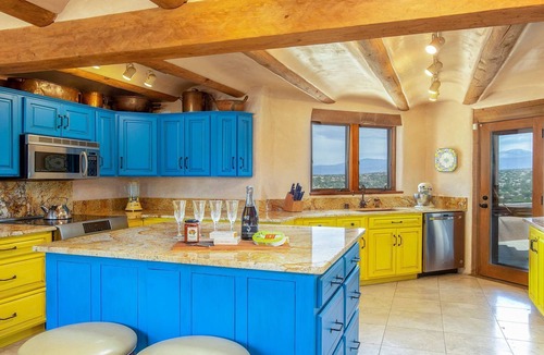 La Tierra House | Hilltop, Santa Fe: Pool, 32 Acres, Staggering Views, Luxury Home, Hot Tub, A/C.