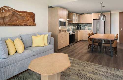 Kihei Hotel | Hilton Grand Vacations Club Maui Bay Villas