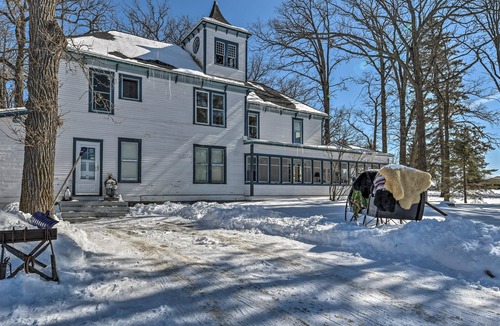 Backus House | Historic Backus Home, Steps to Pine Mountain Lake!