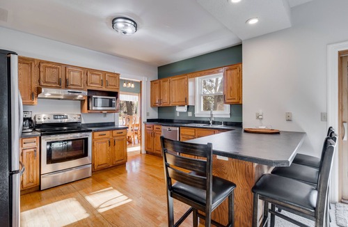 Osceola House | Historic Beauty w Modern Updates Near Taylor's Falls
