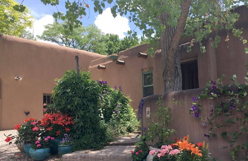 Historic Eastside House | Historic Canyon Road Area Adobe Guesthouse