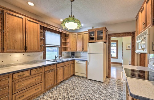Cumberland House | Historic Cumberland Home on Beaver Dam Lake!