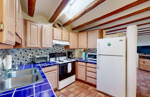 Historic Eastside Condo | Historic Eastside Adobe Casita w/Garden Patio - 2 Blocks to Downtown