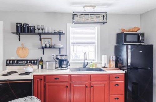 Fairfield Apartment | Historic Farmhouse Apartment