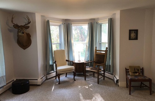 Stratton and Bromley Ski Areas House | Historic Farmhouse, Quaint Vermont Experience