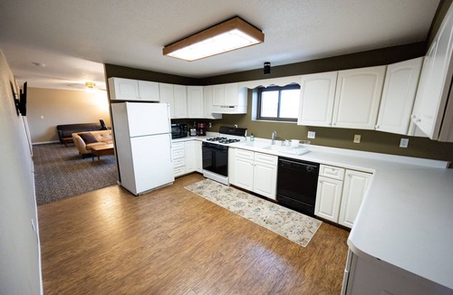 Superior Apartment | Historic innkeeper's apartment above a brewery taproom