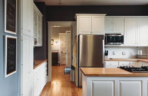 Stillwater House | HISTORIC MANSION, DOWNTOWN, WALKABLE, COLONIAL REVIVAL