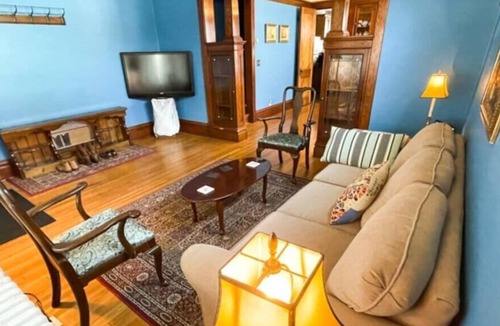 Summit - University House | Historic St. Paul Inn w/ Barn Loft in Summit/Grand/Selby!