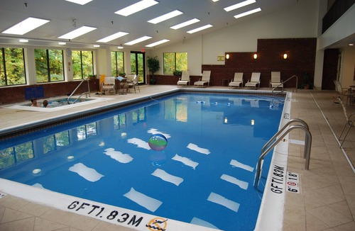 South Burlington Hotel | Holiday Inn Express South Burlington, an IHG Hotel