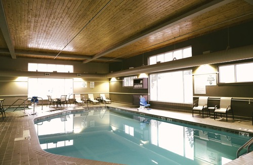 Superior Hotel | Holiday Inn Express & Suites Superior, an IHG Hotel