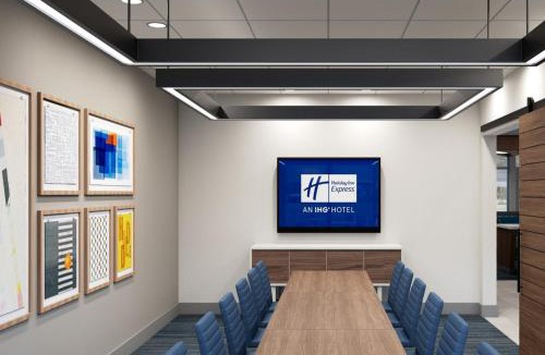 Tomah Hotel | Holiday Inn Express & Suites - Tomah by IHG