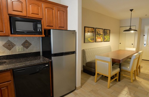 Lakeville Hotel | Holiday Inn Hotel & Suites Minneapolis - Lakeville by IHG
