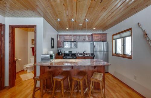 Taos Ski Valley Apartment | Hot Tub Access Studio 2 Mi to Taos Ski Resort