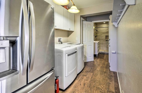 Payson Cottage | Hot Tub & Deck: Pet-friendly Home in Payson