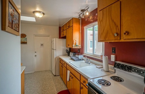 Nob Hill House | Hot Tub, NobHill Home, King Bed, Patio w/Firepit