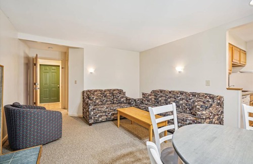 West Bridgewater Hotel | Hotel ∙ 1 bedroom ∙ 8 guests