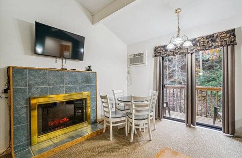 West Bridgewater Hotel | Hotel ∙ 1 bedroom ∙ 8 guests
