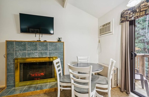 West Bridgewater Hotel | Hotel ∙ 1 bedroom ∙ 8 guests