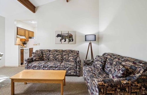 West Bridgewater Hotel | Hotel ∙ 2 bedrooms ∙ 8 guests