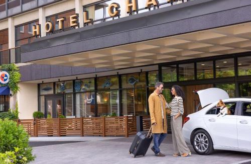 Burlington Hotel | Hotel Champlain Burlington, Curio Collection by Hilton
