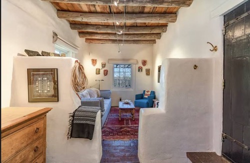 Historic Eastside House | House ∙ 1 bedroom ∙ 3 guests