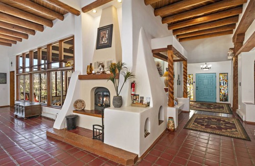 Canoncito House | House ∙ 3 bedrooms ∙ 10 guests