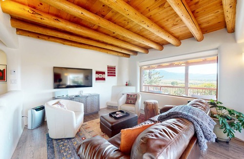Taos House | House ∙ 3 bedrooms ∙ 8 guests