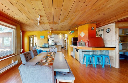 Valdez House | House ∙ 3 bedrooms ∙ 9 guests